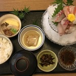 Sushi Ikesu Ryourikappou Daigaku - 刺身定食