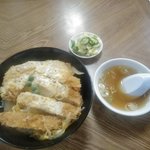 仙龍 - カツ丼（上・スープ・お新香付き）