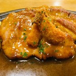 街の小さなレストラン 9.9.9 - ポークステーキ。脂身が甘く香ばしい。