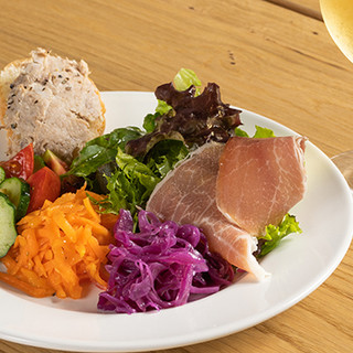 オシャレな空間 戸塚駅でおすすめの居酒屋 ダイニングバーをご紹介 食べログ オシャレな空間 戸塚駅でおすすめの居酒屋 ダイニングバーをご紹介 食べログ