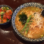 Gyokai To Chuukasoba Totoyamichi - アラ出汁塩そばと海鮮丼1,000円