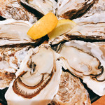 魚とワインはなたれThe Fishand Oysters - 