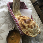 ボジャナラヤ・シュシェ・ジュ - おっきな ナン