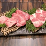 梅田 お初天神 大人の神戸牛焼肉 - 