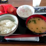 ひまわり農園 - 新鮮たまごかけご飯(卵7個入り)500円