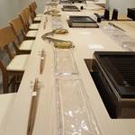 焼肉割烹 たか松 - カウンター10席