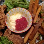 Okome Cafe&Bar 米b - 鳥唐揚げとさつまいものフライと焼き枝豆