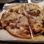 Okome Cafe&Bar 米b - 胡桃のピザ