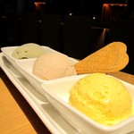 堂島リバーフォーラム　CAFE - BABBIのアイス