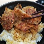 北海道マルハ酒場 御徒町二号店 - 美味い豚肉８枚！