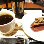 スターバックス・コーヒー - プレス珈琲(KATIKATI)＆珈琲ゼリーケーキ