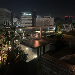 Es ROOFTOP GARDEN BAGUS - 内観