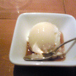 La Chica SHERRY DINING - ペドロヒメネスがけアイス