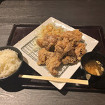 鳥さく - から揚げマウンテン定食   899円(2019/5/29)