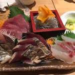 ヤマヤ鮮魚店 弥平 - 三浦半島直送の刺身盛合せ