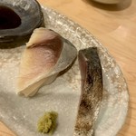 熟成魚と酒ドットジェイピー春夏冬 - 鯖のきずし。２種の味、食べ方