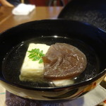 ゆうがた - 新玉葱しんじょうとあらのすまし汁