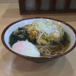 そばの神田 東一屋 - アサソバビンボー！  
      朝そば＋えびかき揚げ！