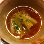 Hourantei - 小さい中国白菜を上海蟹の味噌で煮たもの。