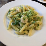バルボア カフェ - 小エビとブロッコリーのペンネ