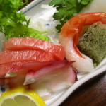 霧島 - 刺身盛り合わせ（鮪、烏賊、甘エビ）