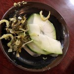 辻もと - 香の物。
蕎麦の薬味用小皿にを取皿にしました。
お酒のアテにも 良さそう。