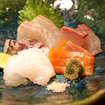 高太郎 - 料理写真:お造り　五種盛り