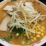 中華そば さるぱぱ - みそラーメン（太麺）（中 1.5玉）（￥800）