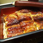 たま川 - うな重　一本
