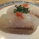 海転からと市場寿司 - 鯛（皮湯引き）
