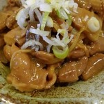 都利久 - もつ丼