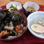 炭火やきとり 創玄 - やき鳥メガ盛り丼