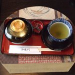 和風茶寮　甘味処　かん川 - ぜんざい（餅入り）です。