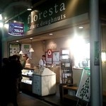 floresta - 店の外観です。