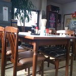 平野屋食堂 - テーブル席