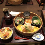 Kagonoya - なでしこ弁当 プラス ちらし寿司
