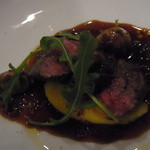 主菜／アンガス牛ハラミのタリアータ、粒マスタードとマデラ酒ソース