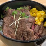カウベルハウス - 豊西牛サーロインステーキ丼