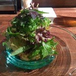 春風駘蕩 - 自家製スモークサーモンとアボカドのタルタル