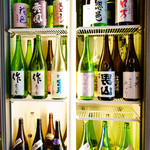 Tonikaku Komeni Kodawarumise Kokoya - 厳選純米酒は常時40種以上！飲み放題もあり！