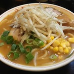 中華そば さるぱぱ - みそラーメン（中 1.5玉）（￥800）