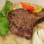 麺処 夏海 - ラムチョップのチャーシュー