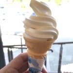 湯の丸おこびれ処 - 長門牧場ソフトクリーム＠380円