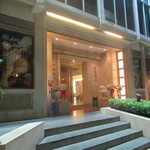 COCA Restaurant - 一見豪華な外観