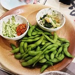 Nippommagurogyogyoudan - 枝豆と珍味2種類