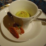 ラ・ベ - セロリのムース　鶏もも肉のトーストサンド