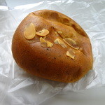 Cake and Bread Poo - 2011/12/07　　紅茶のクリームパン