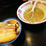 中華ソバ 伊吹 - 