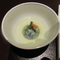 京都 吉兆 名古屋店 - 昆布と梅の白湯