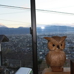 カフェ・ド・クレプスキュール - フクロウの木製